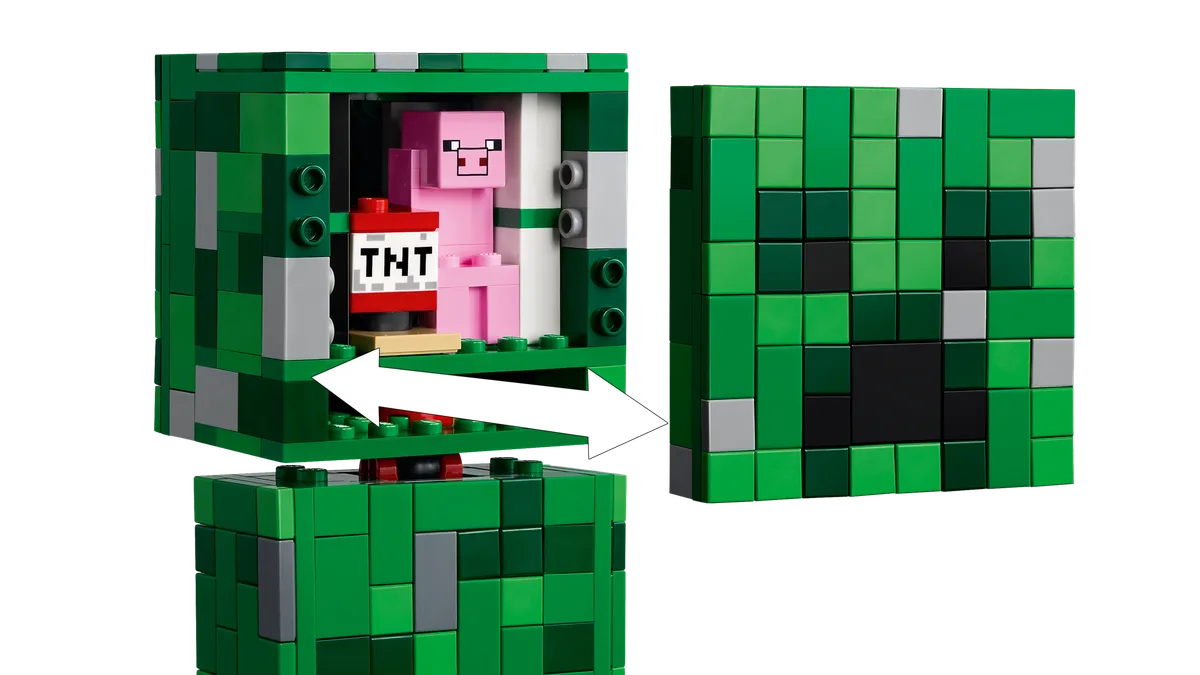 Creeper 21276 mit abgenommener Kopfvorderseite: innen TNT-Element und kleine Version des ersten Creepers